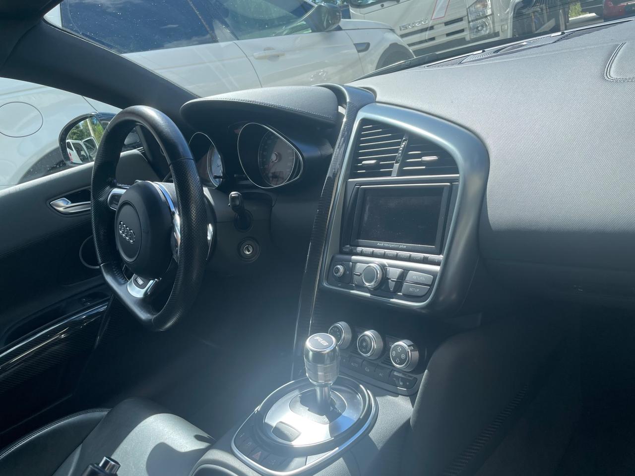Audi R8 4.2 V8 FSI quattro R tronic