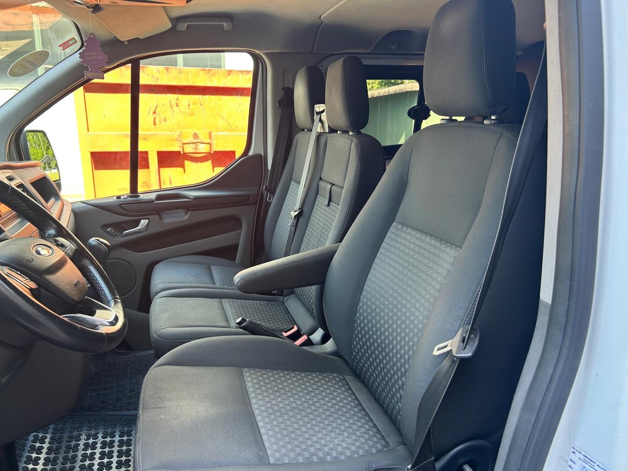Ford Tourneo Custom Transit 300 2.0 TDCi 130 CV Titanium Doppia Cabina 6 Posti