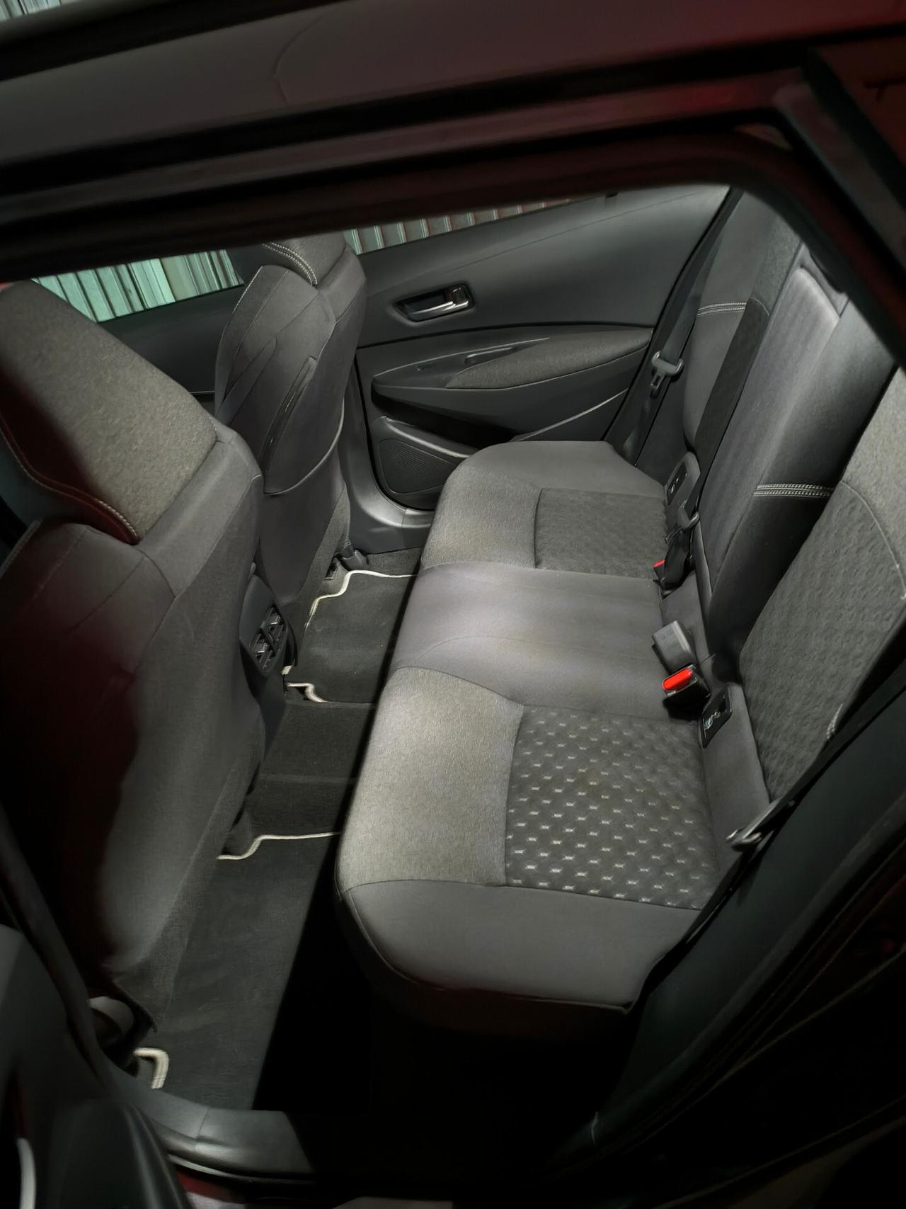 Toyota Corolla Touring Sports 1.8 Hybrid Active