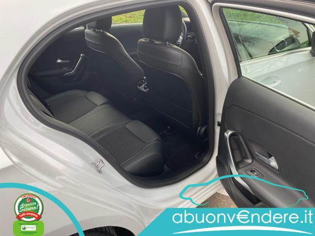 MERCEDES-BENZ A 180 Automatic Sport