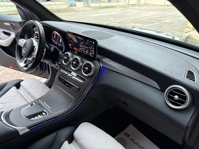 MERCEDES-BENZ GLC 300 de 4Matic Plug-in hybrid Coupé Premium Plus.