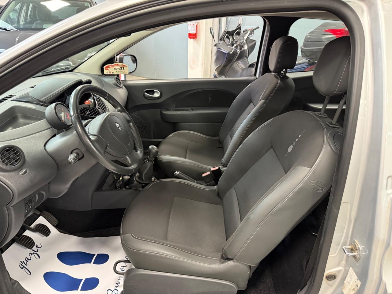 Renault Twingo 1.2 16V Wave 75CV Ok Neopatentati