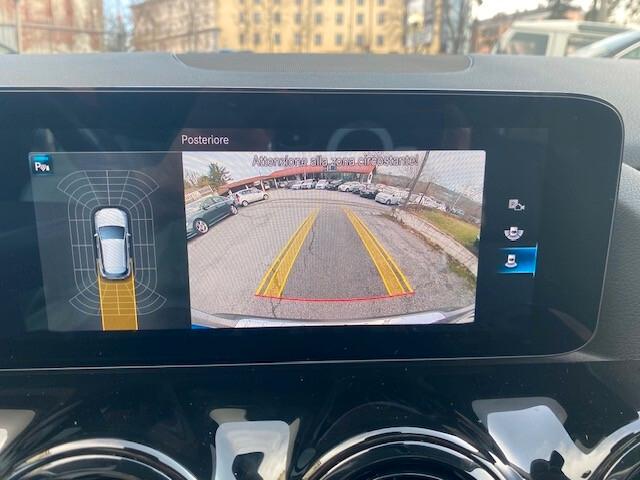 MERCEDES BENZ GLA 200 D AUTOMATIC BUSINESS EXTRA - 12 MESI GARANZIA - IVA ESPOSTA