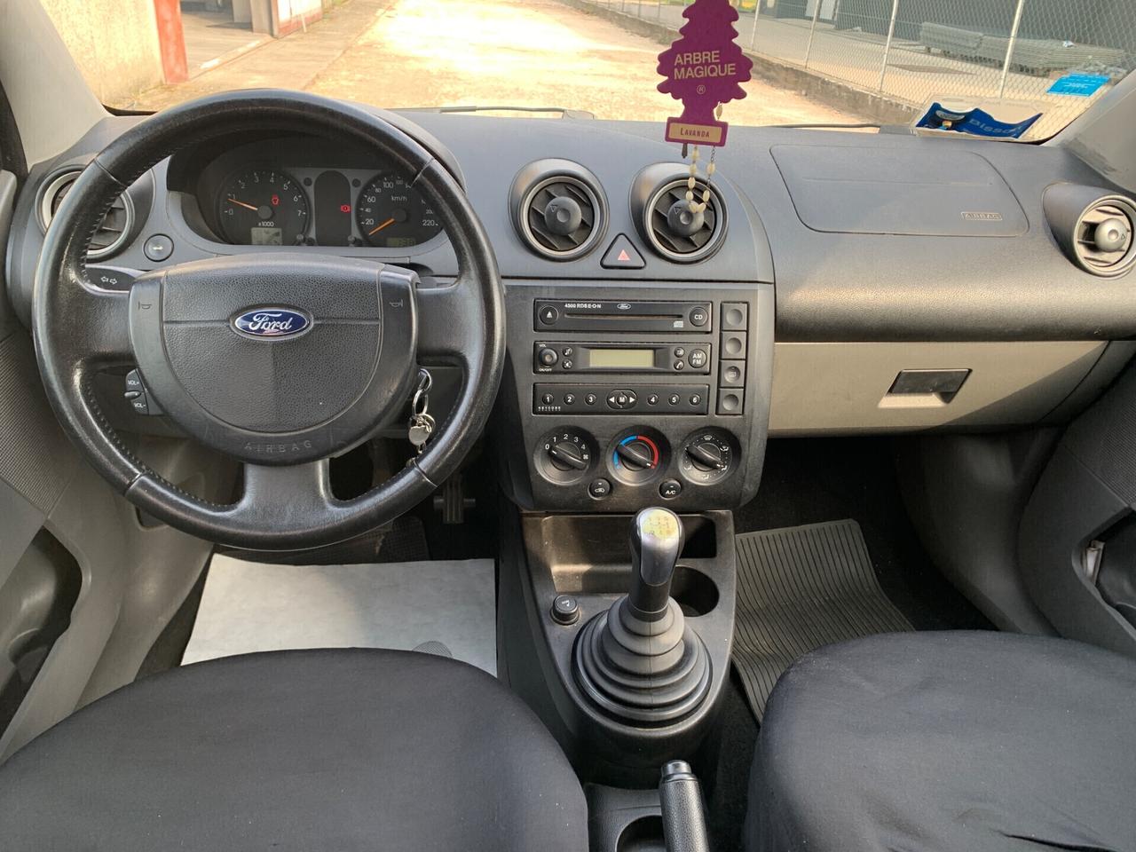 Ford Fiesta 1.4 16V 5p. Zetec