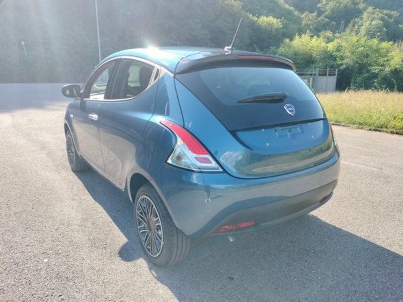 Lancia Ypsilon 1.0 FireFly 5 porte S&S Hybrid Oro