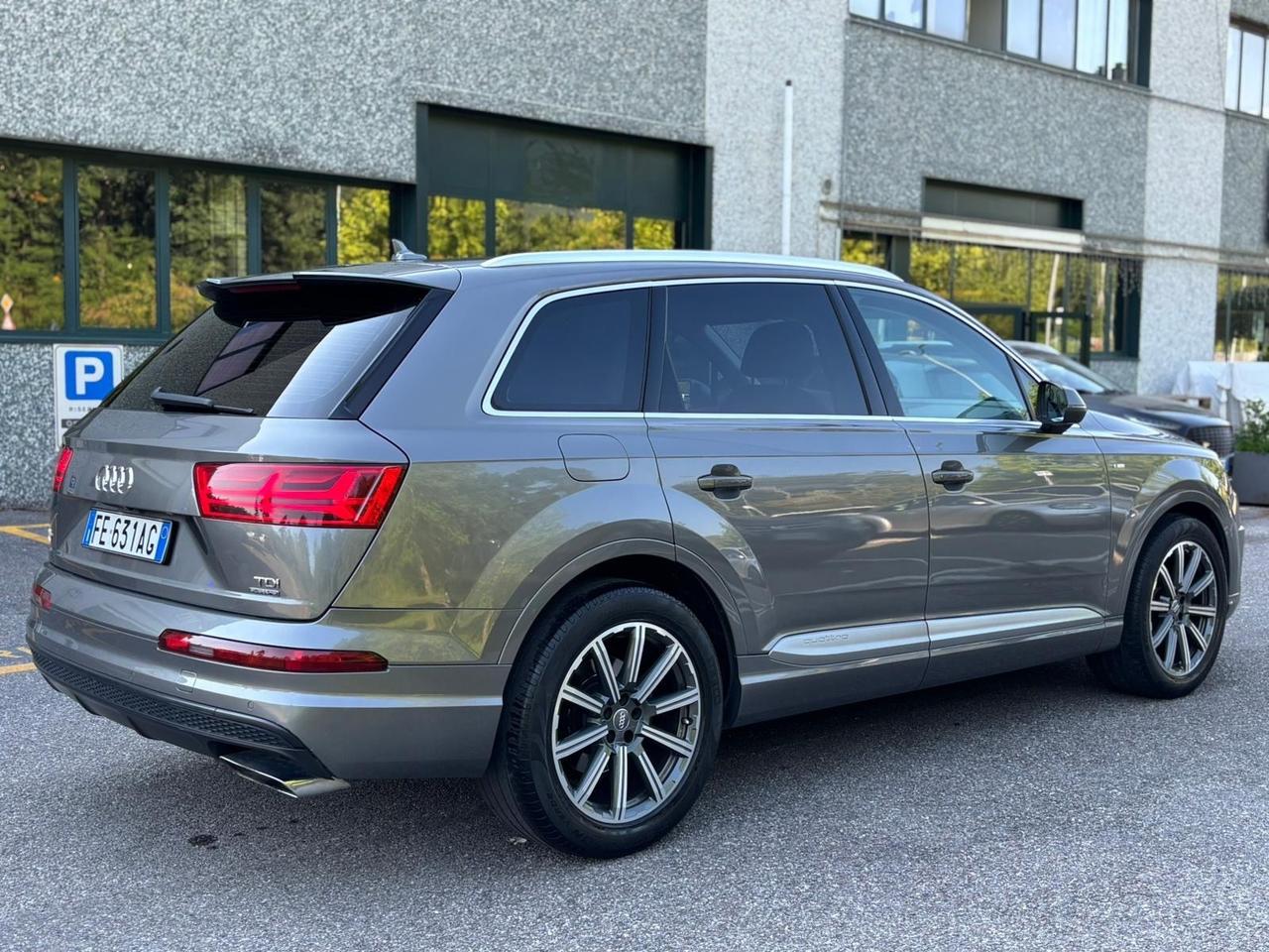 Audi Q7 3.0 TDI 272 CV quattro tiptronic S-LINE 5 posti