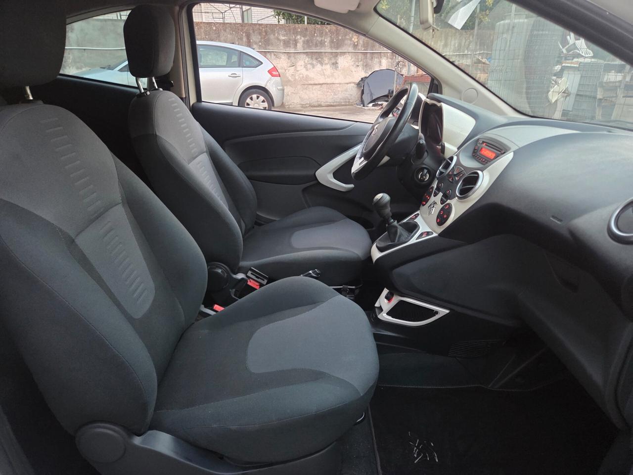 Ford Ka 1.3 TDCi 75CV Titanium