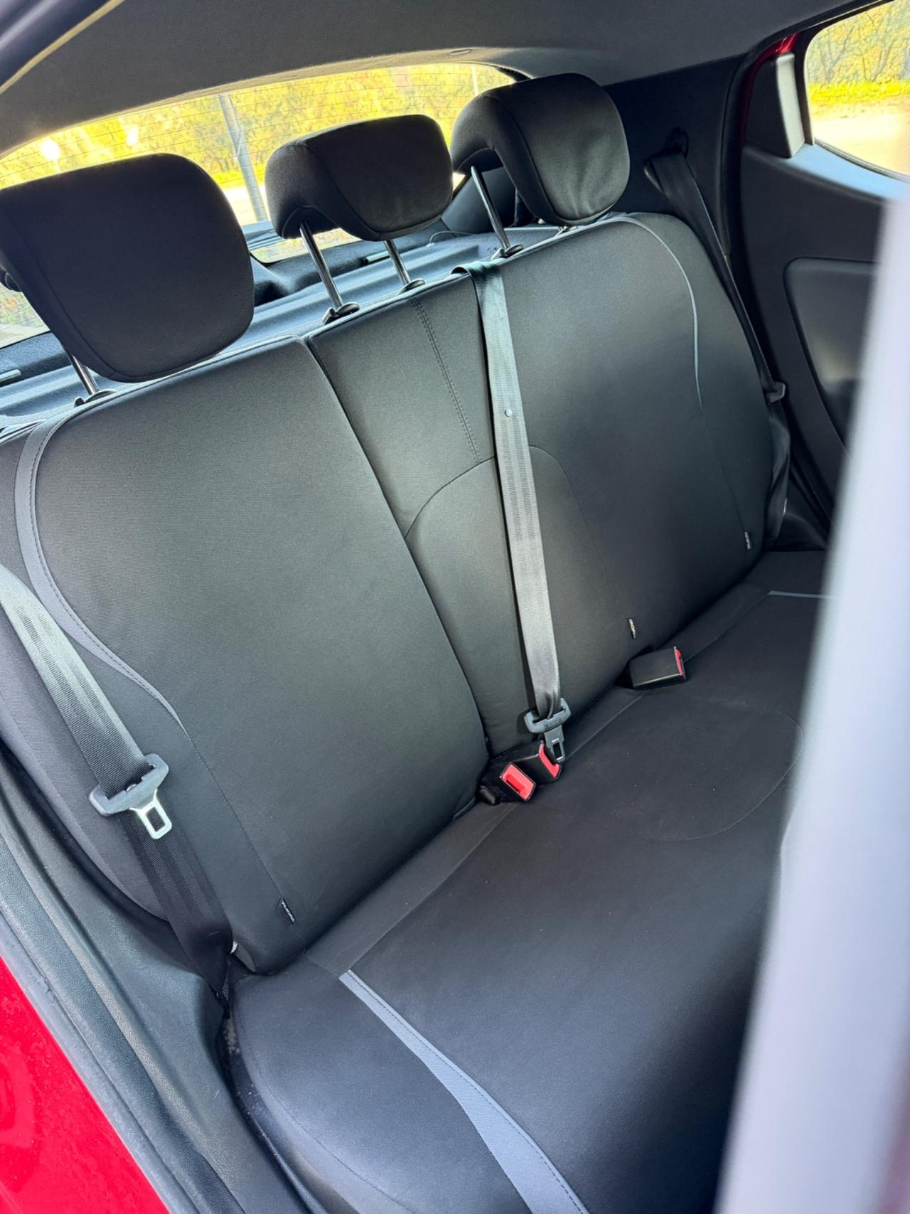 Lancia Ypsilon 1.2 69 CV 5 porte GPL Ecochic Unyca