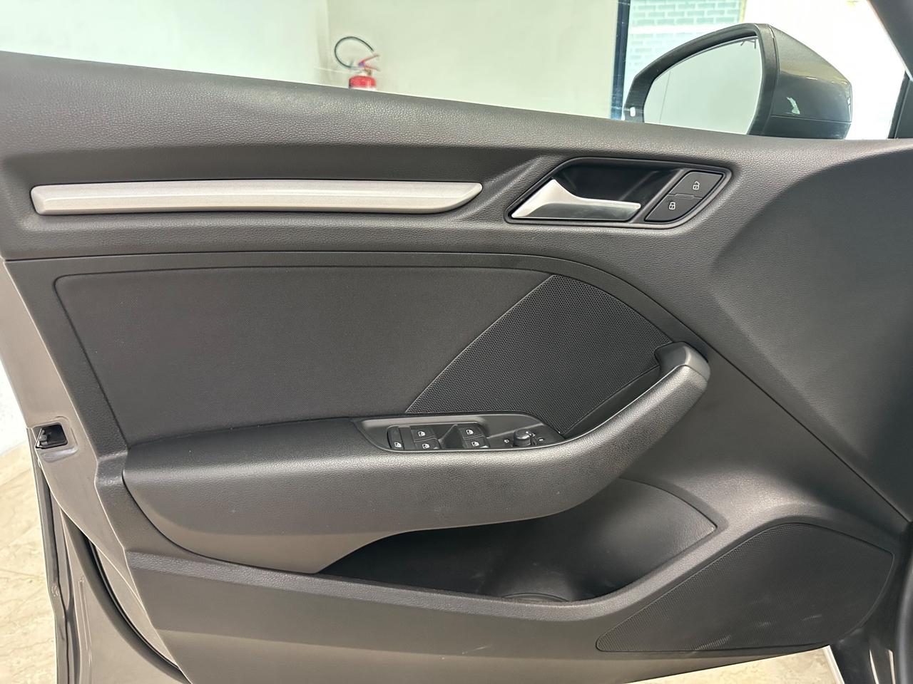 Audi A3 SPB 35 TDI S tronic Business