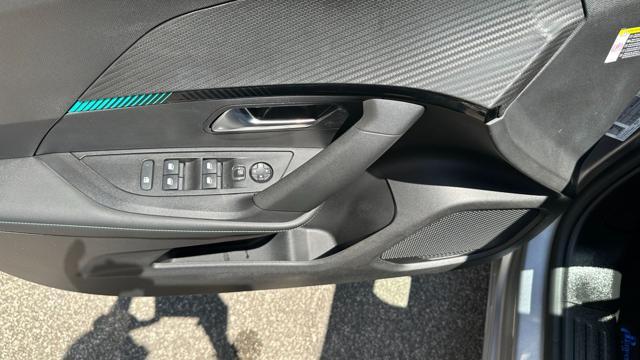 PEUGEOT 2008 1.2PURETECH 130CV S&S ALLURE PACK*CL17*FULL LED*