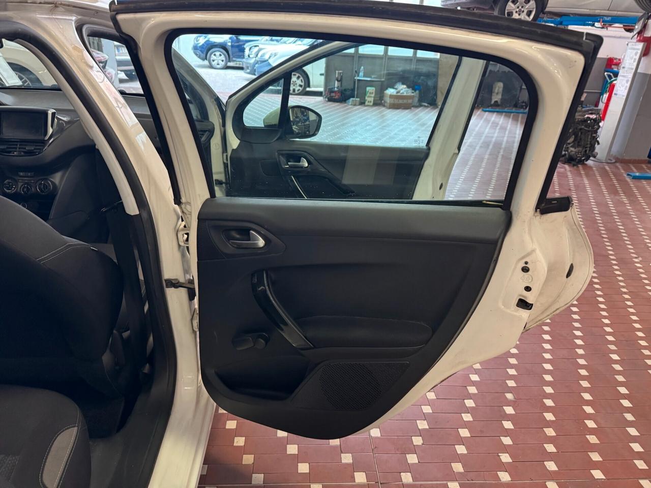 Peugeot 208 1.2 VTi 82 CV 5 porte Allure - UNICO PROPRIETARIO