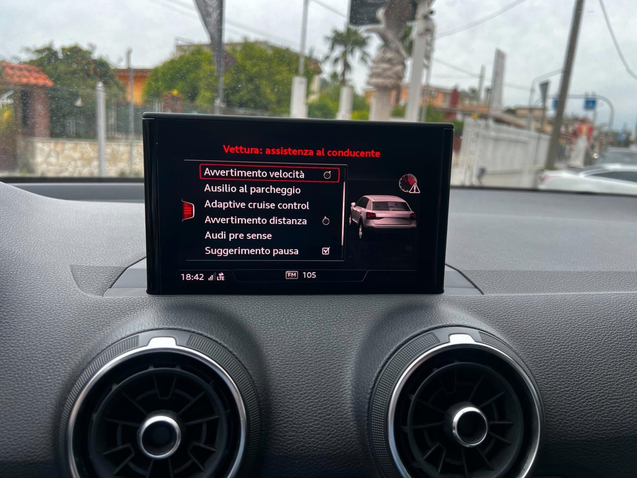 Audi Q2 30 TDI -2019- NAVI- LED