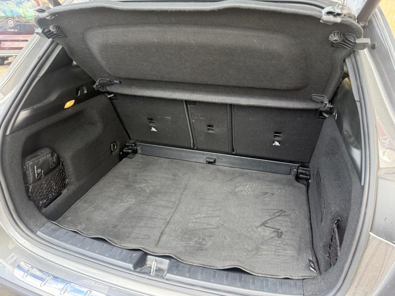 Mercedes-benz CLA 200 d Automatic Premium