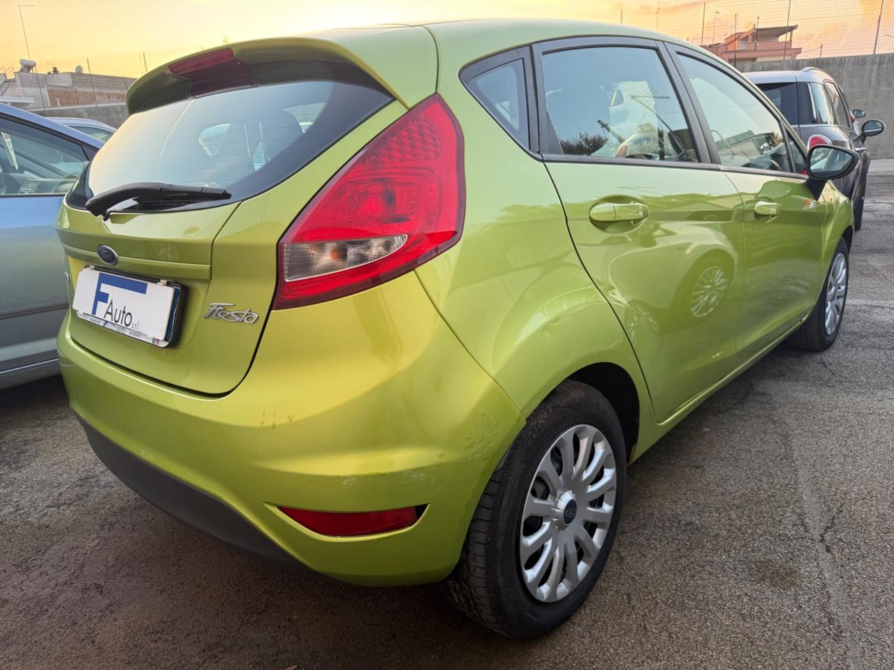 Ford Fiesta 1.4 TDCi 68CV 5 porte,radio,clima,comandi al volante