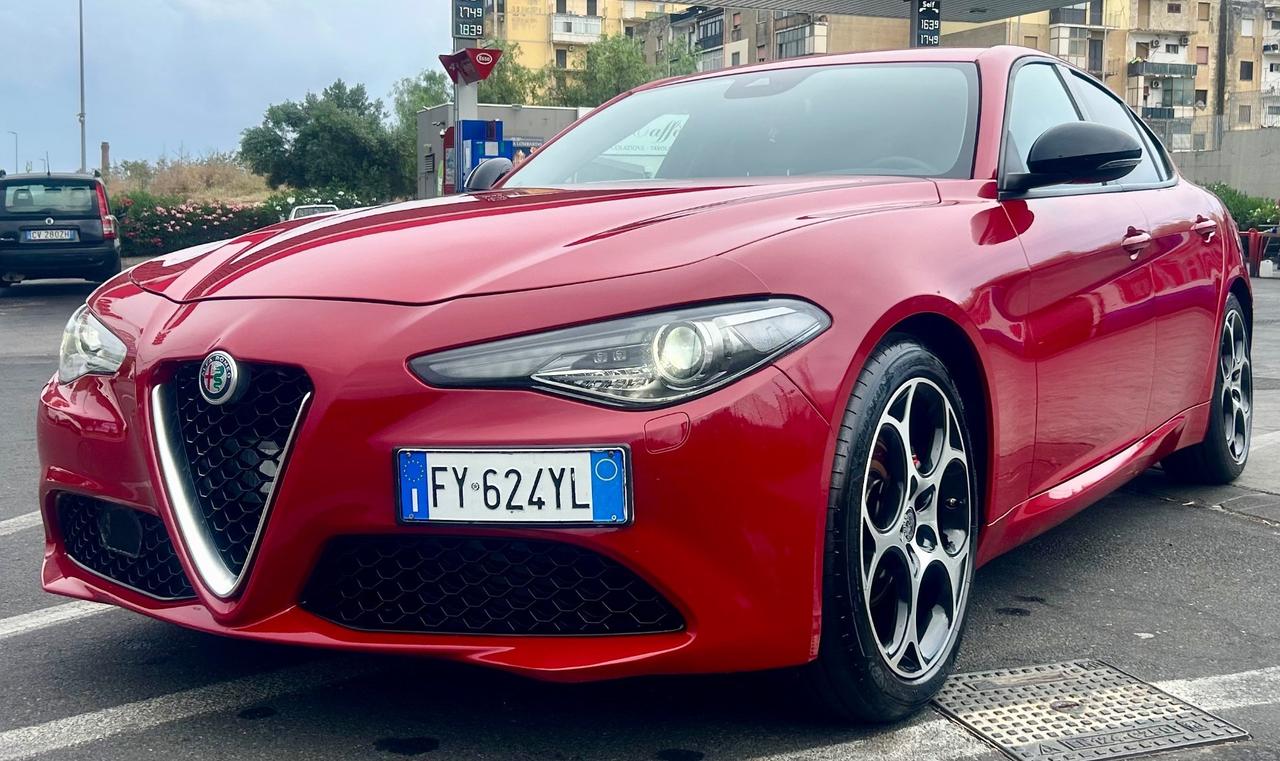 Alfa Romeo Giulia 2.2 Turbodiesel 160 CV AT8 Super q2