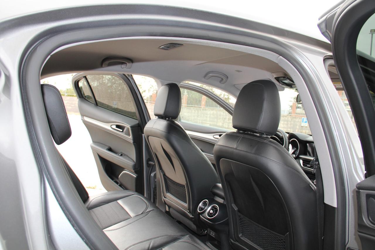 Alfa Romeo Stelvio 2.2 Turbodiesel 210 CV AT8 Q4 Executive