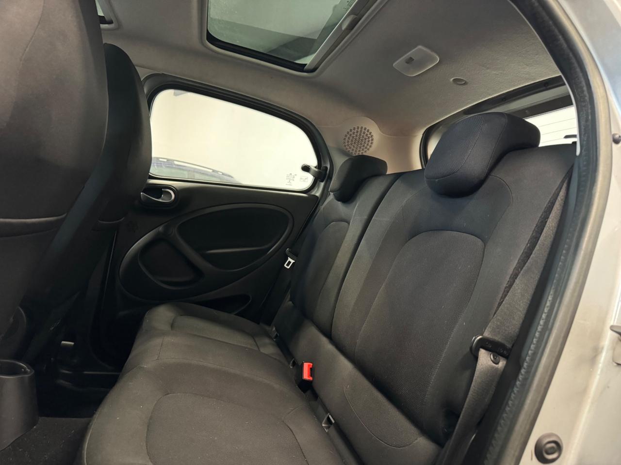Smart ForFour 90cv Turbo Passion SCHERMO !
