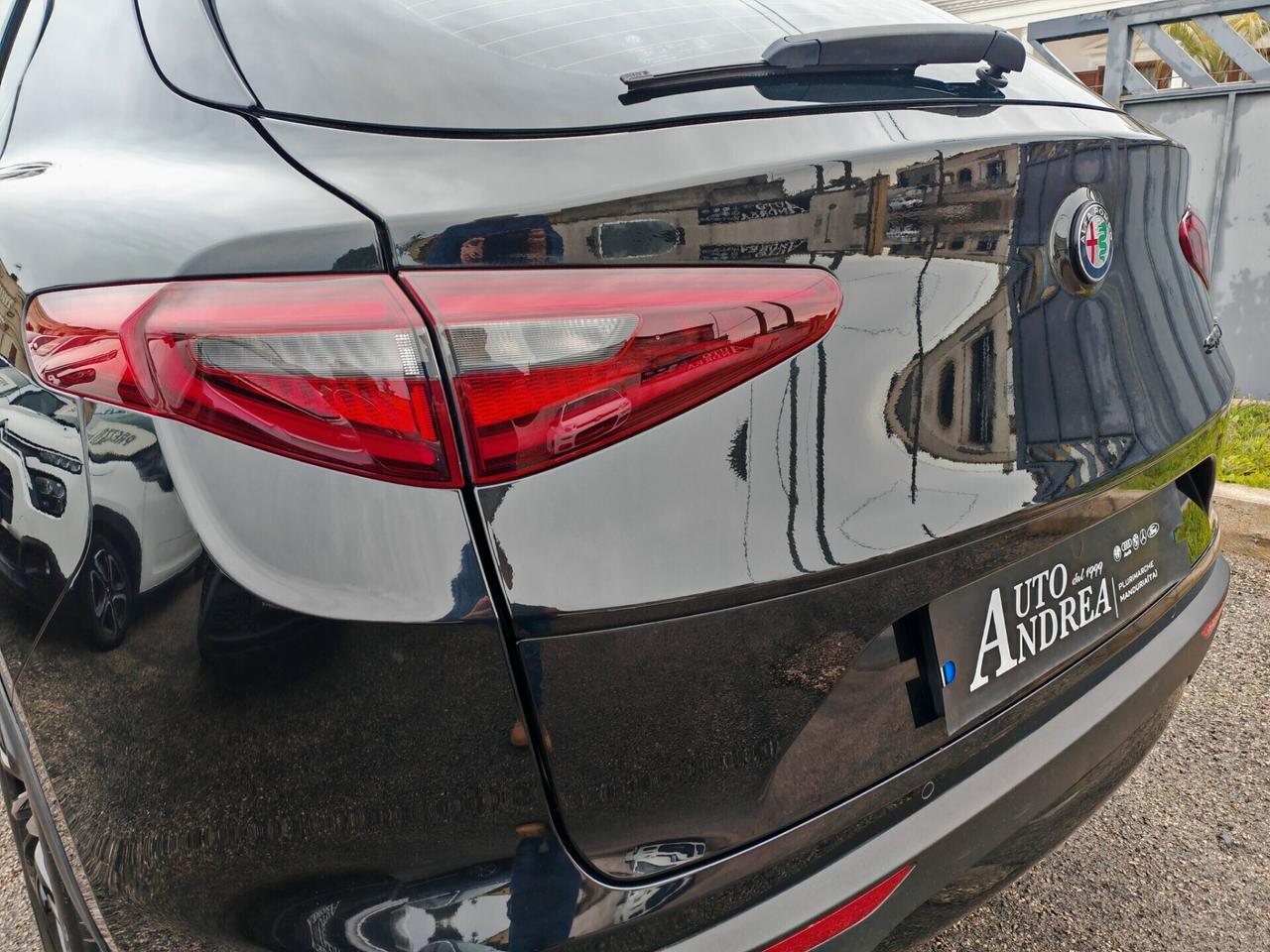 Alfa Romeo Stelvio 2.2 190cv Bleck Edition 2021