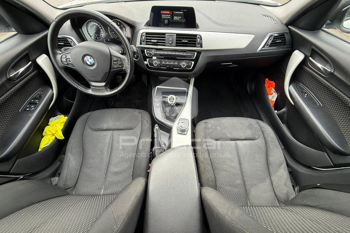 BMW 116i 5p. Advantage