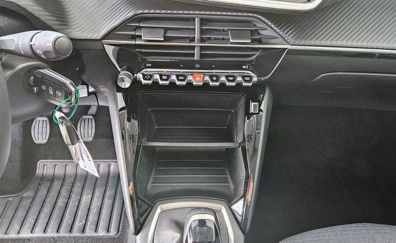 Peugeot 208 PureTech 100 CV Stop&Start Style con Fidelity Free