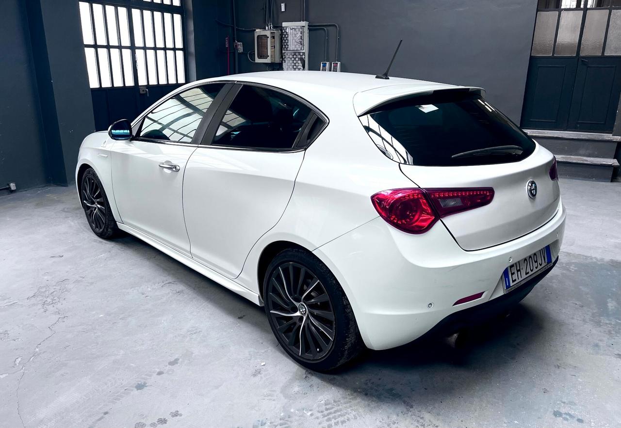 Alfa Romeo Giulietta 1750 TBi Quadrifoglio Verde