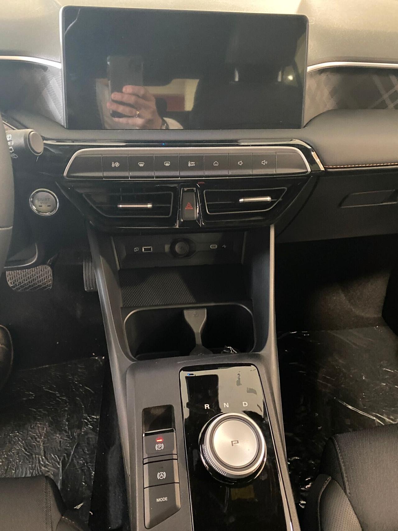 MG 3 1.500 STANDARD 115 CV GARANZIA 7 ANNI