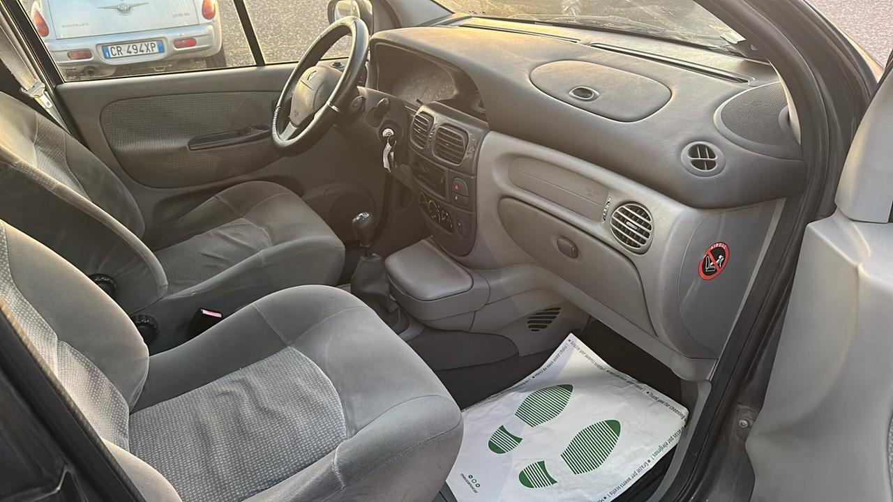 Renault Megane Scénic Evol. 1.6 16V cat Expression