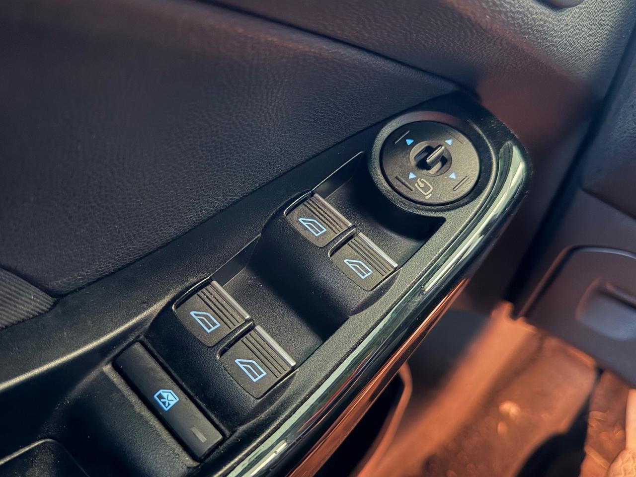 Ford Fiesta 1.5 TDCi 75CV 5 porte Titanium