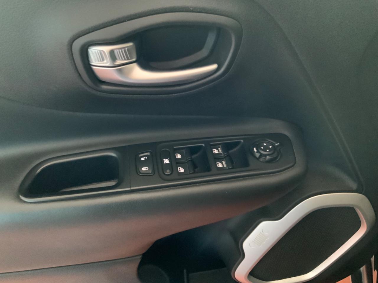 Jeep Renegade 1.6 Mjt DDCT 120 CV Limited