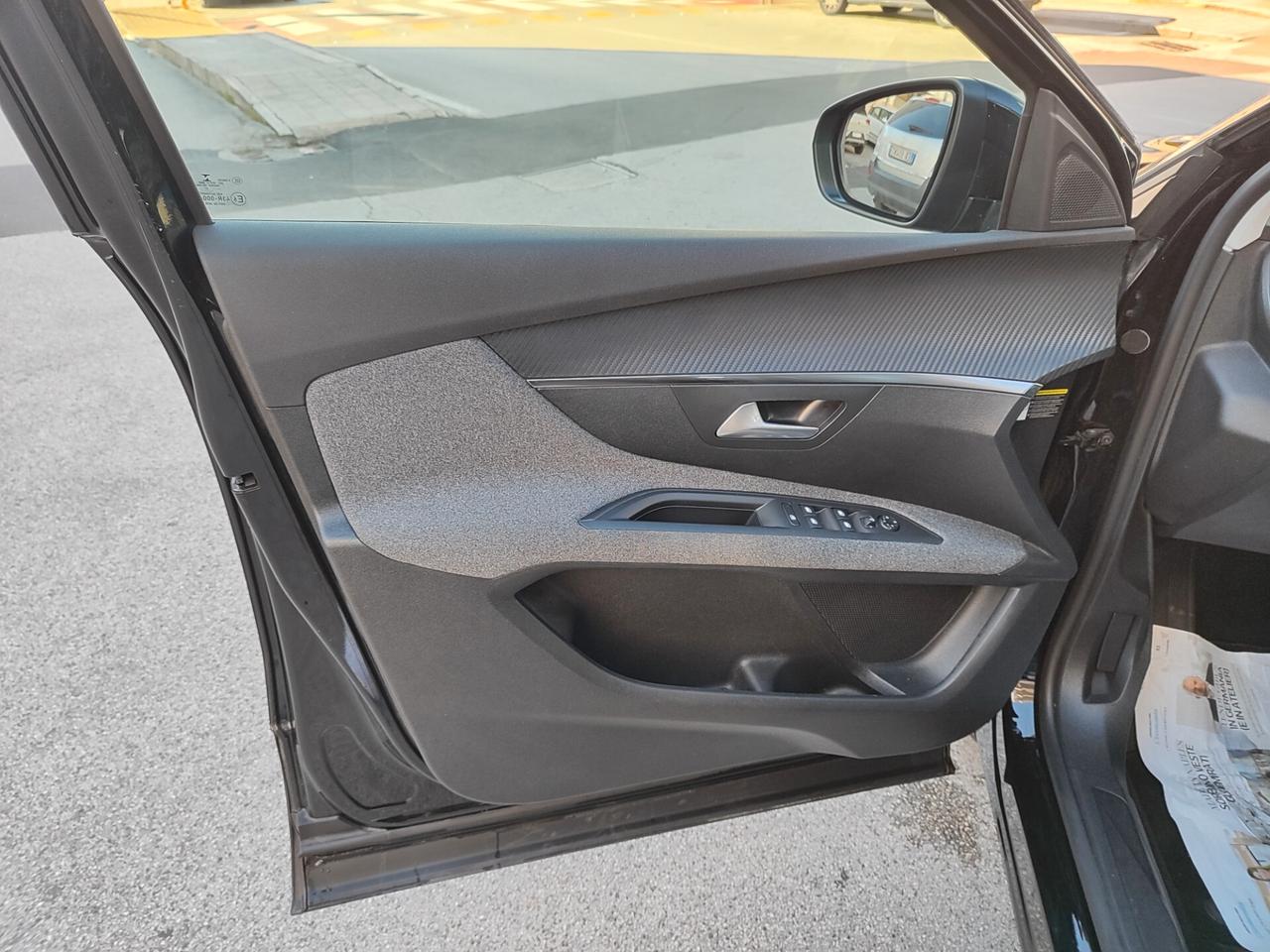 Peugeot 3008 GT Pack * 1.5 BlueHDi * Navi * Full * Garantita 12 Mesi