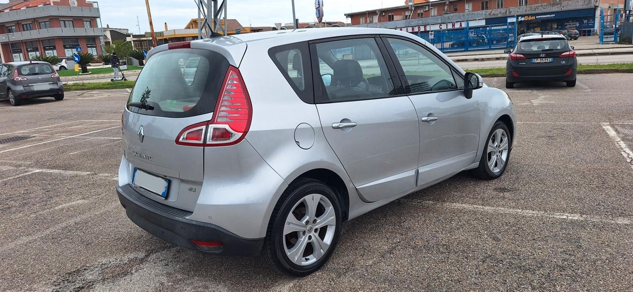 Renault Scenic Scénic X-Mod 1.5 dCi 110CV Luxe