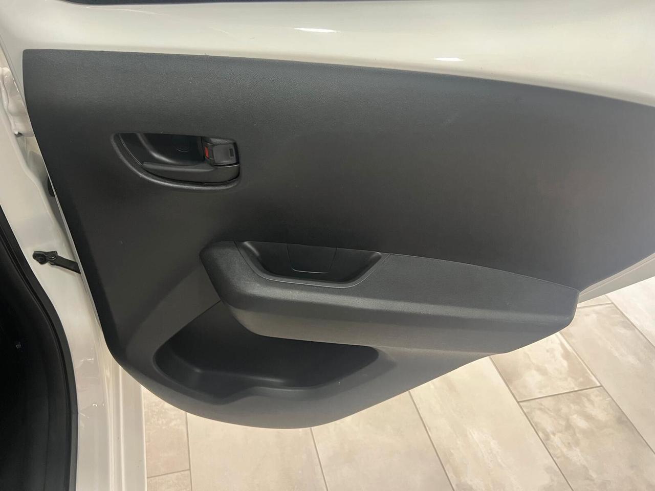 Citroen C1 PureTech 82 5 porte Shine