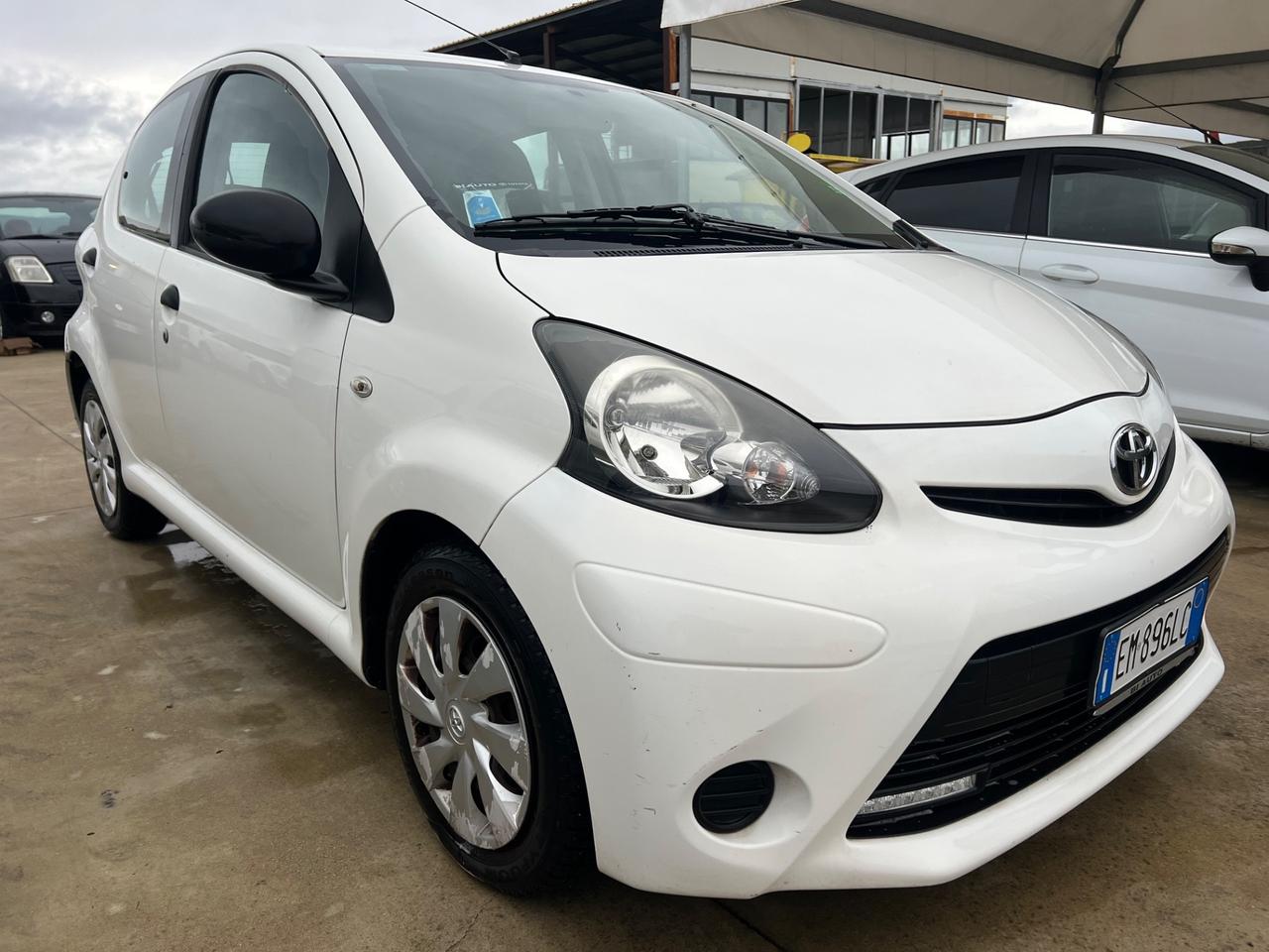 Toyota Aygo 1.0 12V VVT-i 5 porte Now