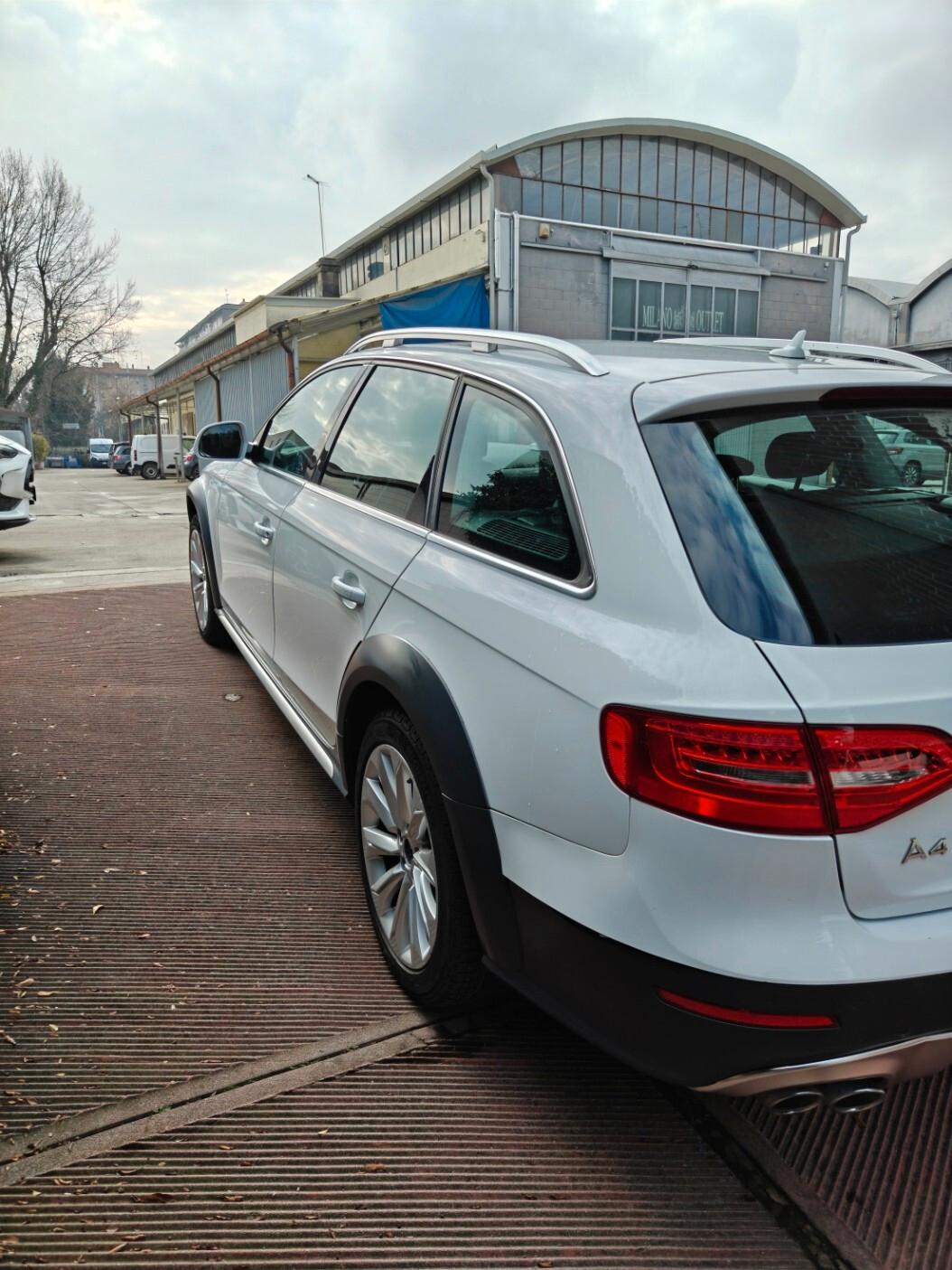 Audi A4 allroad 2.0 TDI 190 CV cl.d. S.tr. Business Plus