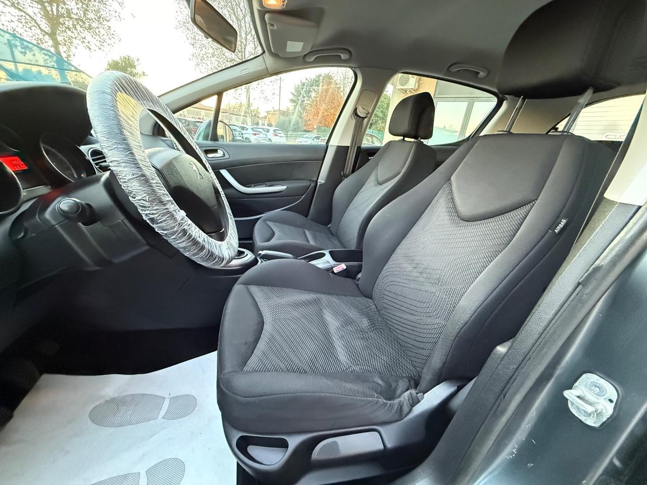 Peugeot 308 1.6 HDi 90CV 5p. - Neopatentati