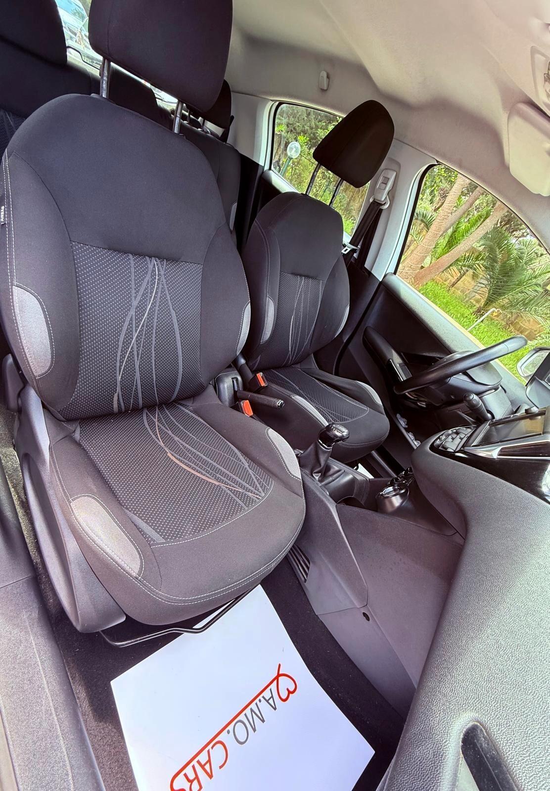 Peugeot 208 1.2 VTi 82 CV 5 porte Active COME NUOVA
