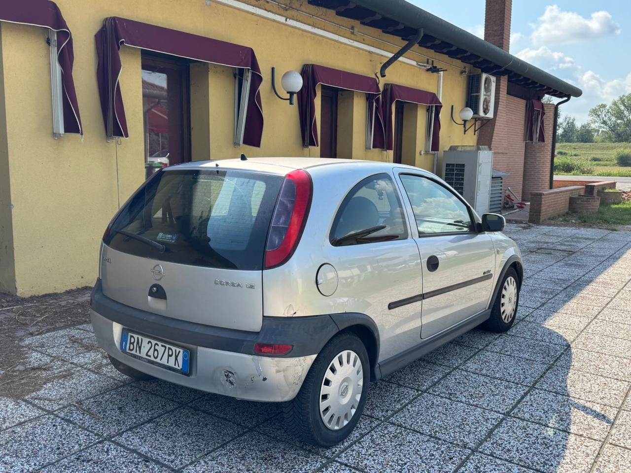 Opel Corsa 1.2i 16V cat 3 porte Comfort