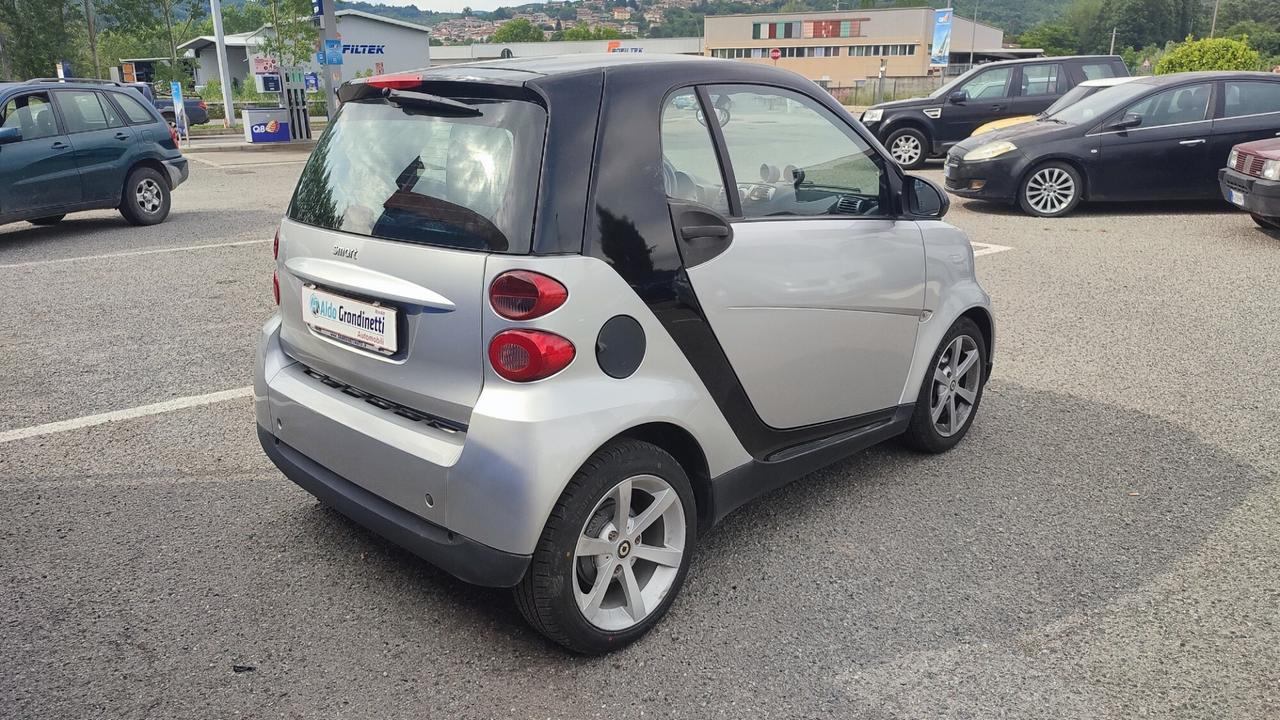 SMART FORTWO COUPE' 2" SERIE 1.0 84CV