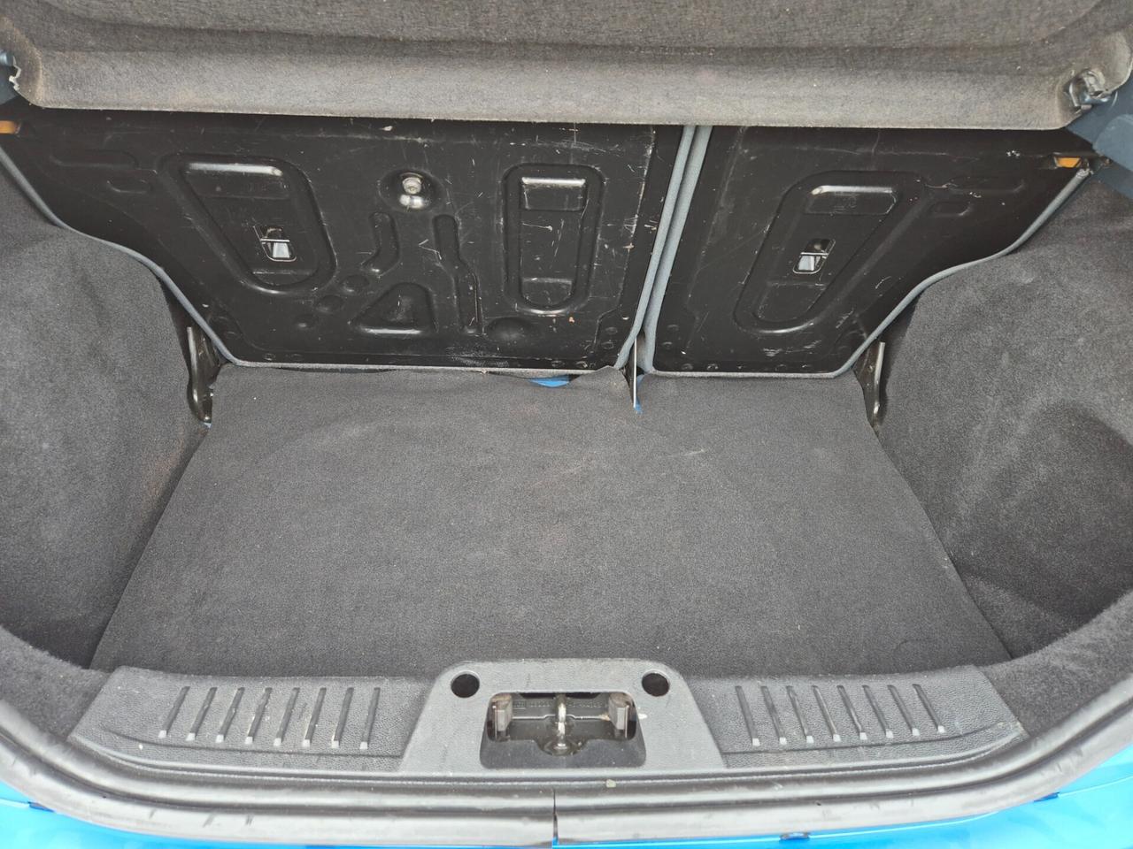 Ford Fiesta 1.6 TDCi 90CV DPF Titanium neopatentat