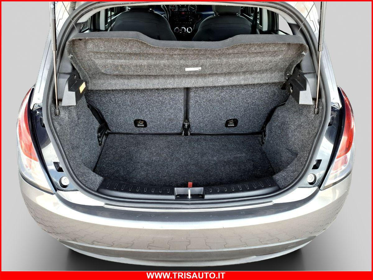 LANCIA Ypsilon 1.0 Hybrid Silver NEOPATENTATI