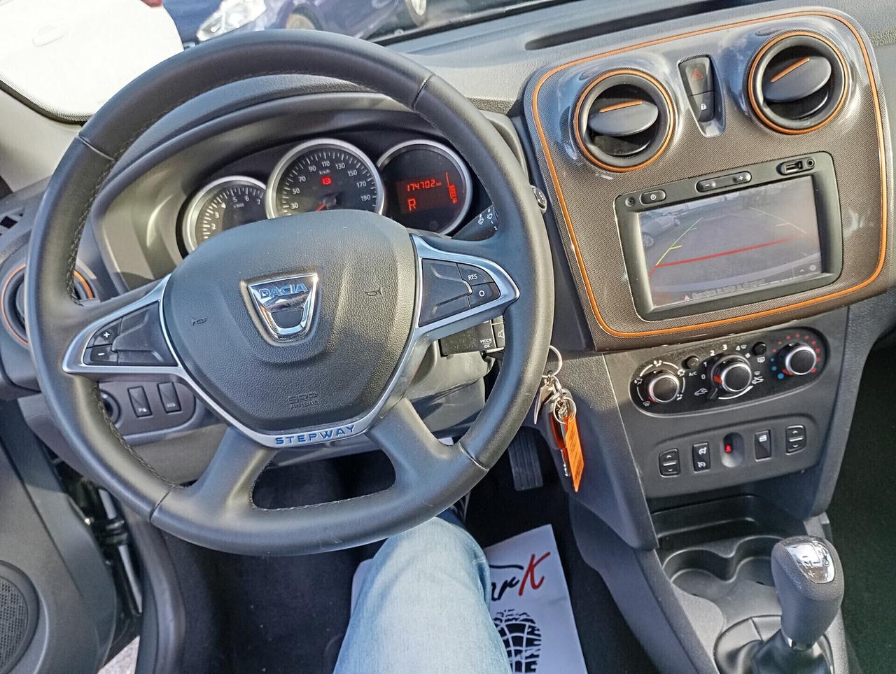 Dacia Sandero Stepway 1.5 dCi 90CV Explorer Aut.