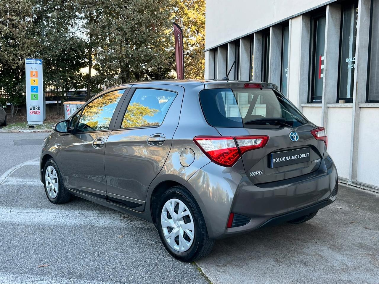Toyota Yaris 1.5 Hybrid 5 porte Active
