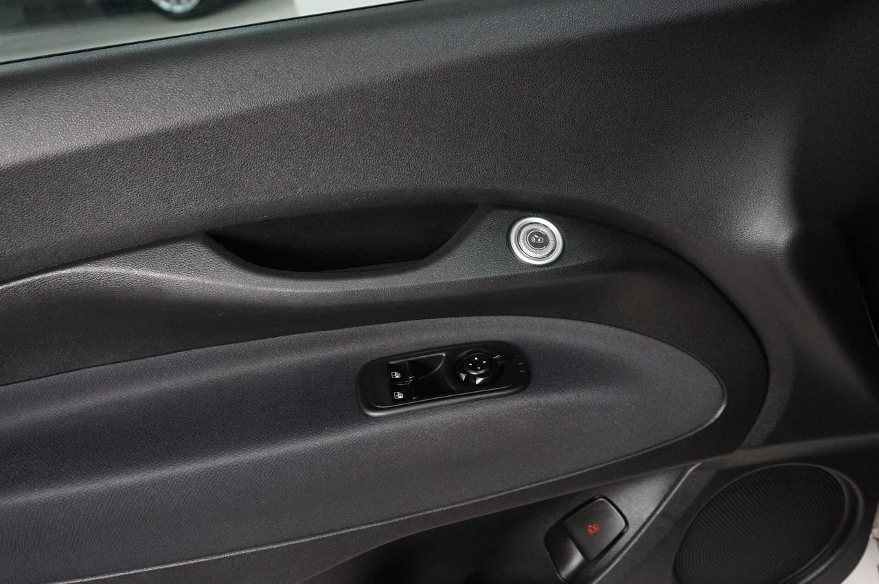 Fiat 500e Berlina 42 kWh La Prima