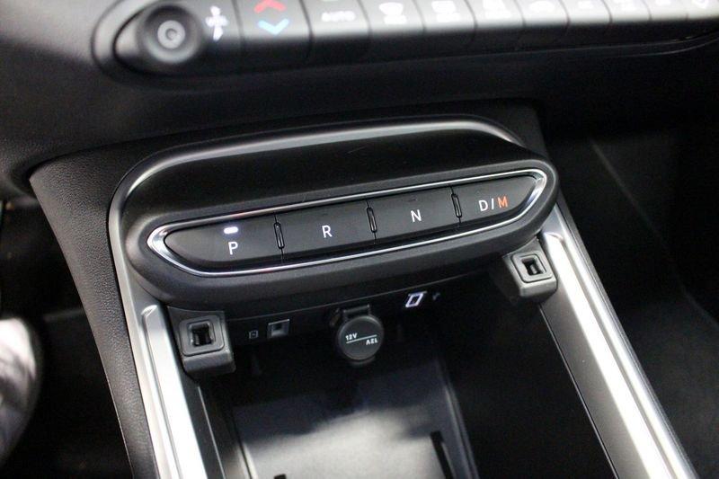 Jeep Avenger 1.2 Turbo MHEV Summit