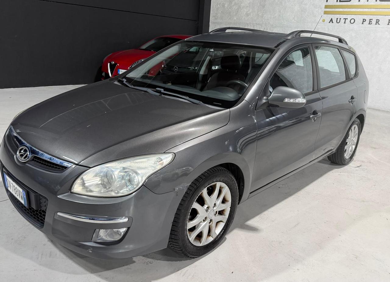 Hyundai i30 CW 1.6 crdi vgt Active 115cv fap Diesel