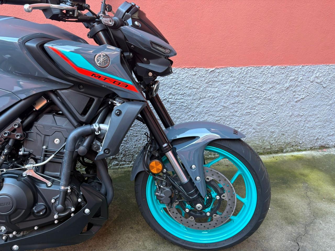 Yamaha MT-03 MT 03 CIANO GREY