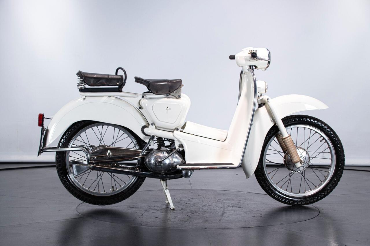 Aermacchi Zeffiro 125