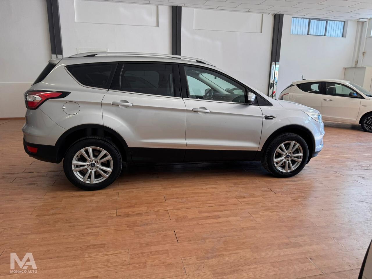 Ford Kuga 2.0 TDCI 120 CV S&S 2WD Business - 2020