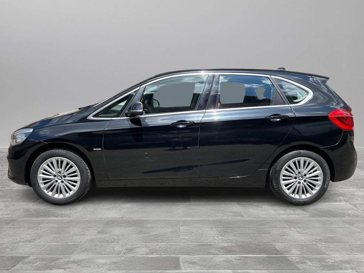 BMW 218d Active Tourer Luxury