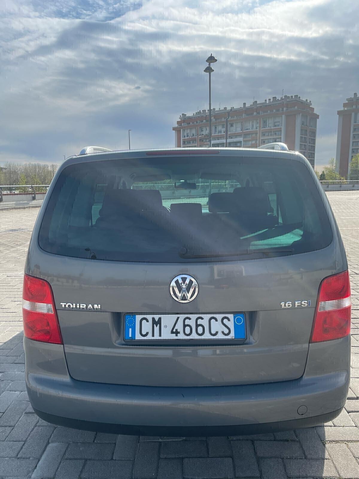 Volkswagen Touran 1.6 16V FSI Highline UNI.PRO 12 MESI GARANZIA